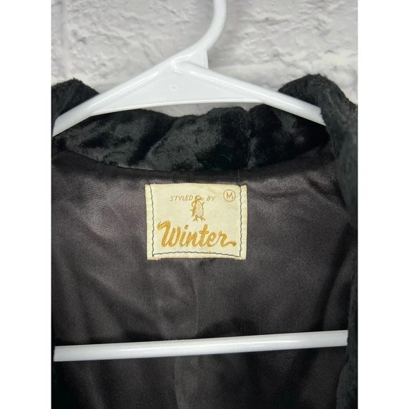 Vintage 1960s Winter black faux fur coat size M. - Picture 3 of 5